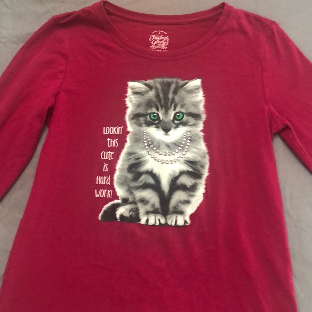 “lookin this cute..” long sleeve T-shirt